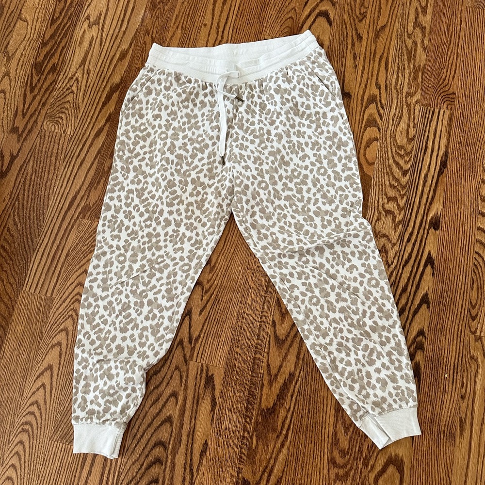 Women’s Old Navy Sweatpants